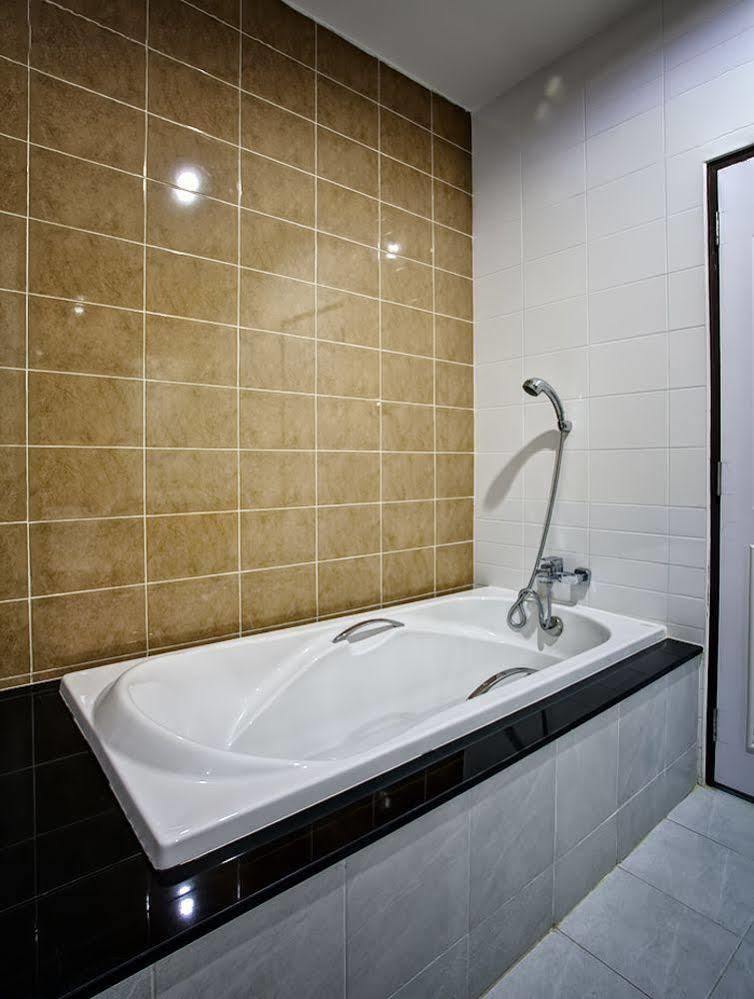 Misone Hotel Τσιάνγκ Μάι Εξωτερικό φωτογραφία